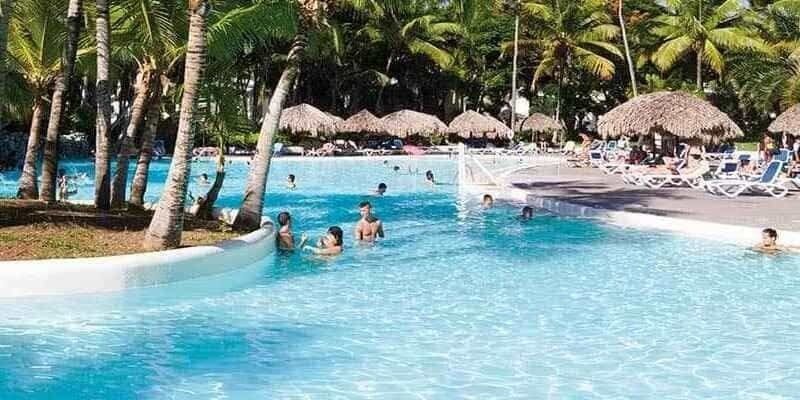 pool-riu-naiboa